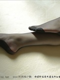 [IESS]异思趣向 温暖的黑丝吊带袜(39)