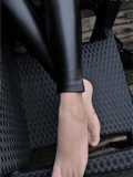 [IESS] funny thinking: tight leather pants and smooth shredded meat 2(18)