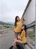 Outdoor shooting of pure beauty twins(17)