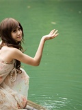 《湖心》台湾美女模特小雅外拍(16)