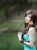 《湖心》台湾美女模特小雅外拍(8)