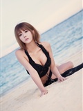 韩国超模许允美 黑花连裙衣海边写真(176)