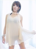 韩国超模许允美  白纱裙室拍写真(37)