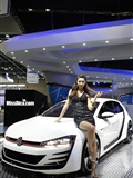 2015 Korea International Auto Show super car model Li liuen(2)