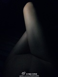 Micro blog goddess yuenuan's photo of black silk legs(59)