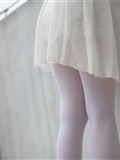 [森萝财团]萝莉丝足写真 R15-007 窗台上的薄纱少女(67)