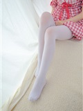 [森萝财团]萝莉丝足写真 R15-011 红色格子裙白丝MM(31)