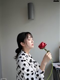 丝慕写真 SM093 佳佳 – 包裙里的秘密(31)