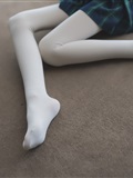 Is the leg too thin for rabbit to play video series vol.052(16)