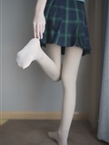 Is the leg too thin for rabbit to play video series vol.052(19)