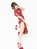 Red cheongsam and leg high heel of Chinese lady(1)