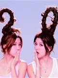 性感可爱的“白”氏双胞胎女子演唱组合BY2 - Miko (白纬芬) & Yumi(白纬玲) 写真套图(61)