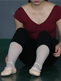 W019 dancer 9 - girl in red 590p1(8)