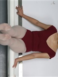 W019 dancer 9 - girl in red 590p2(11)