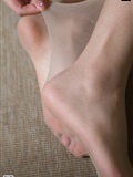 IESS: high heel or flat bottom(82)