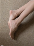IESS: high heel or flat bottom(83)