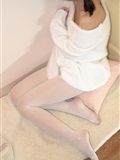 森萝财团萝莉丝足写真 X-012 白丝白毛衣(99)