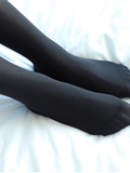 The cool 18-year-old black silk girl, the collision between black silk and white stockings(22)