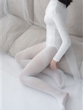 [森萝财团]萝莉丝足写真 ALPHA-007 纯白的诱惑白丝裸足(16)