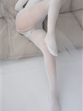 [森萝财团]萝莉丝足写真 ALPHA-007 纯白的诱惑白丝裸足(37)