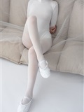 [森萝财团]萝莉丝足写真 ALPHA-007 纯白的诱惑白丝裸足(101)