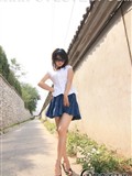 Foot model Yishu white shirt blue skirt pure lady(4)