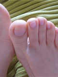 Between the toes. Fanny's feet(12)