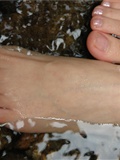 Fanny's feet(16)