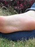 Fanny's feet: willow and spring(7)