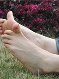 Fanny's feet: willow and spring(30)