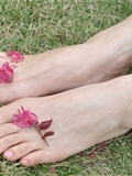 Fanny's feet: willow and spring(35)