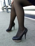[outdoor Street Photo] waiting for a beautiful woman with black silk and high heels on September 15, 2013(8)