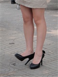 [户外街拍] 2013.09.16 短裙美腿黑色高跟(3)
