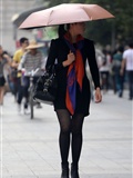 [outdoor Street Photo] 2013.09.13 black silk young woman wearing fashionable umbrella