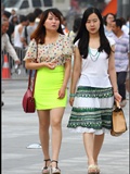 [outdoor Street Photo] on September 23, 2013, the thigh high heels under the yellow skirt are very attractive(17)