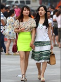 [outdoor Street Photo] on September 23, 2013, the thigh high heels under the yellow skirt are very attractive(18)