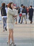 [outdoor Street Photo] young women with meat and silk stockings in the square are dressed in autumn(6)