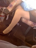 [outdoor Street Photo] on August 5, 2013, sneak photos of silk stockings, legs and black heels on the bus(8)