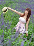 High definition pictures of beautiful girl in flower farm(1)