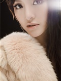 Beauty Ruth charming fur wrapped around attractive fragrant shoulder(3)