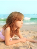 Post 90s oxygen girl Pei Ziqi beach Bini photo Beijing beauty artist HD Photo(12)