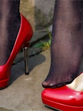 Scarlet shoes of Karen(6)
