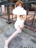 [Wang Chaogui's feet] Jiaoren Meizu green off shoulder skirt park bench white angel folding fan(3)