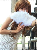[Wang Chaogui's feet] Jiaoren Meizu green off shoulder skirt park bench white angel folding fan(7)
