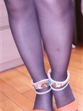 [online collection] on October 22, 2013, my wife wore ultra-thin black silk stockings as a foot model for me(8)