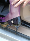Pictures of Lulu's domestic silk feet and legs(4)
