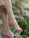 中高艺 Nessy外景丝袜高跟 国产模特美女图片(66)