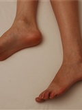 中高艺MICALL原版裸足写真套图　 国产美女丝袜(84)
